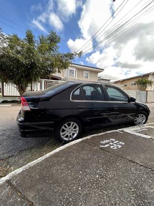 HONDA CIVIC 1.7 LXL 16V GASOLINA 4P AUTOMÁTICO HONDA CIVIC 1.7 LXL 16V GASOLINA 4P AUTOMÁTICO